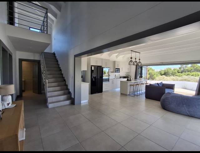 3 BEDROOM HOUSE FOR SALE IN SHELLEY POINT